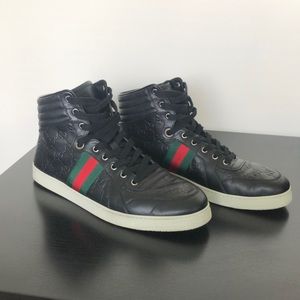 Black leather Gucci sneaker